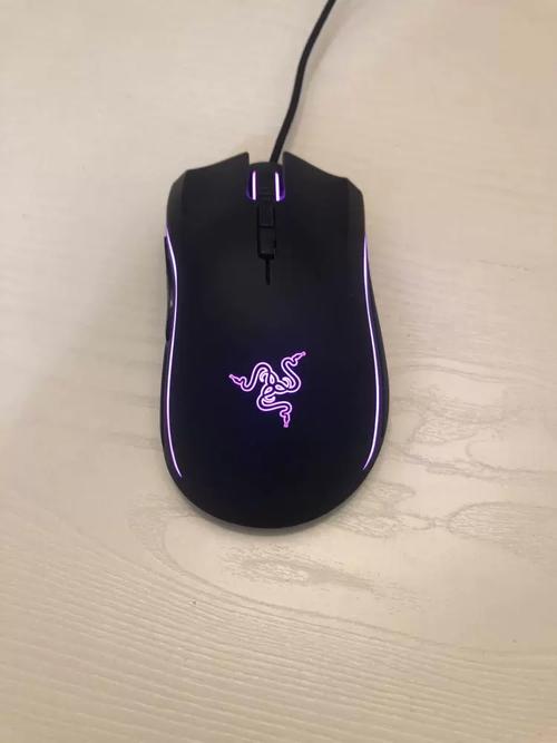 游戏鼠标与键盘购买决策场景