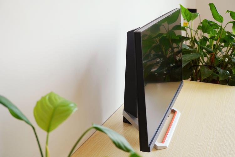 游戏玩家选择显示器场景