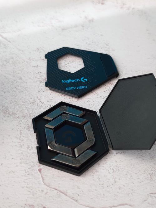 鼠标精准操作桌面特写