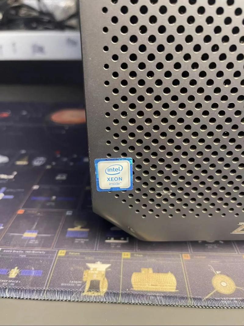 商务人士选择显示器的决策场景