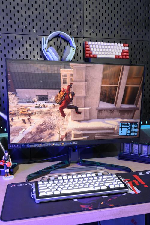 白色无线鼠标简约产品照