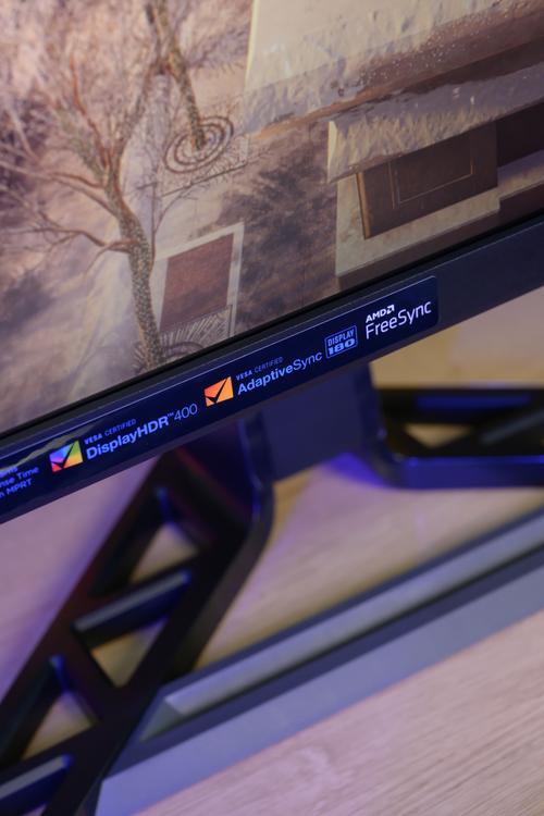 白色鼠标极简背景规格图