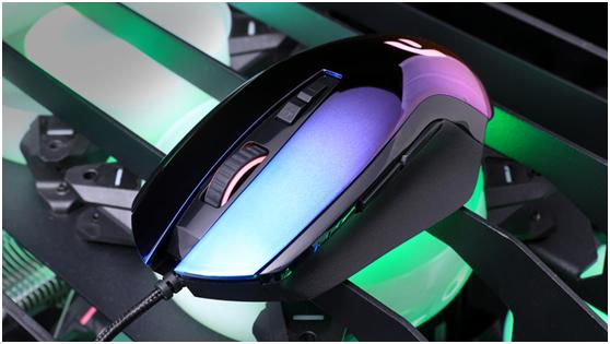 游戏中鼠标精准操作场景