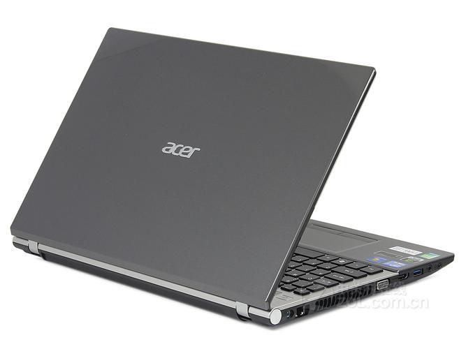 Gaming monitor in use with heat management