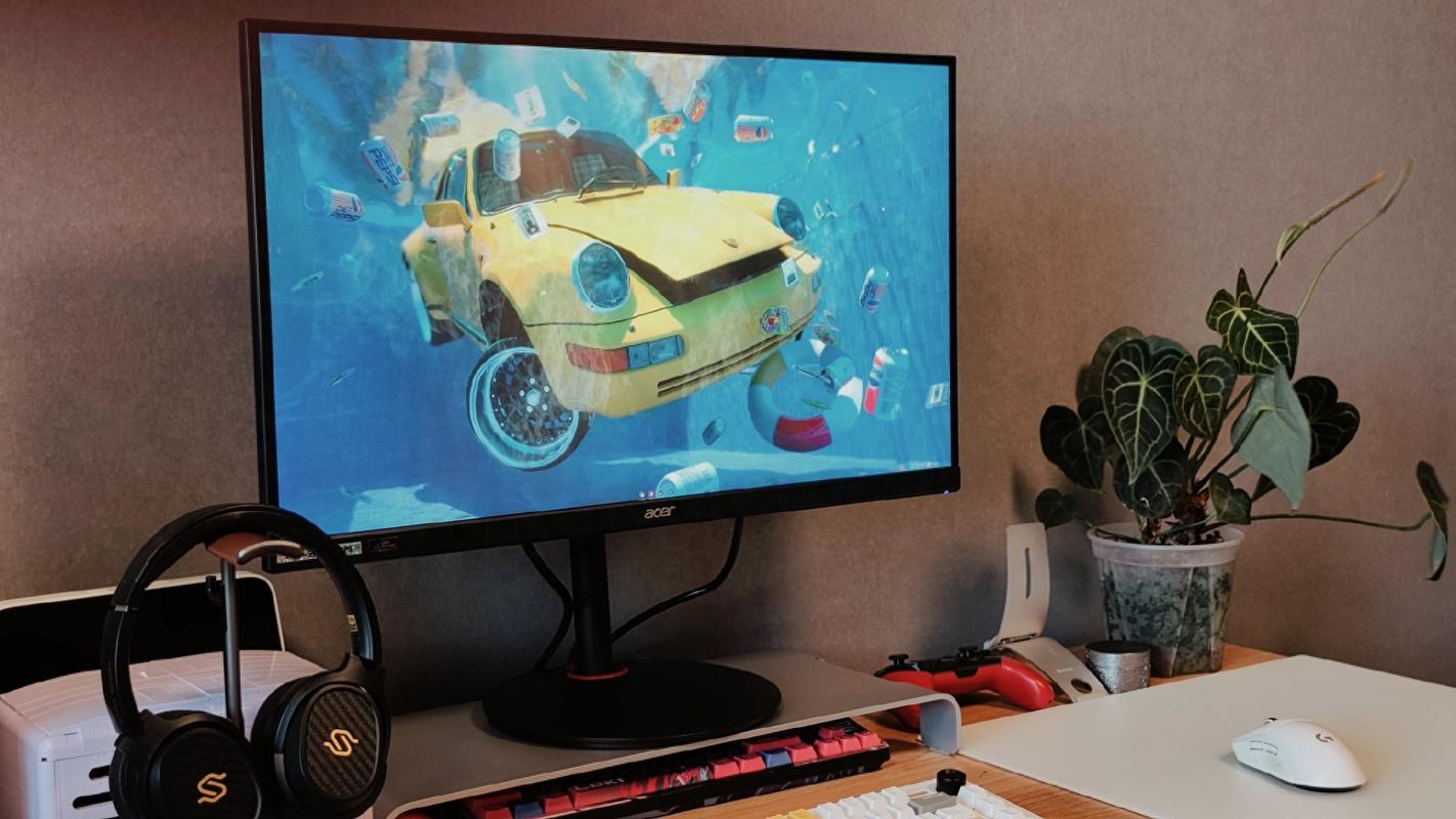 Monitor rear view and cooling design