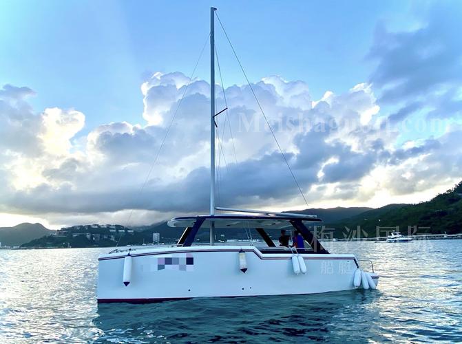 简约白色电脑外设产品展示