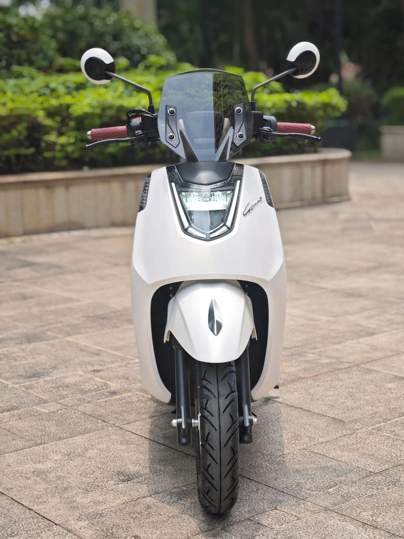 办公桌上的智能鼠标推荐