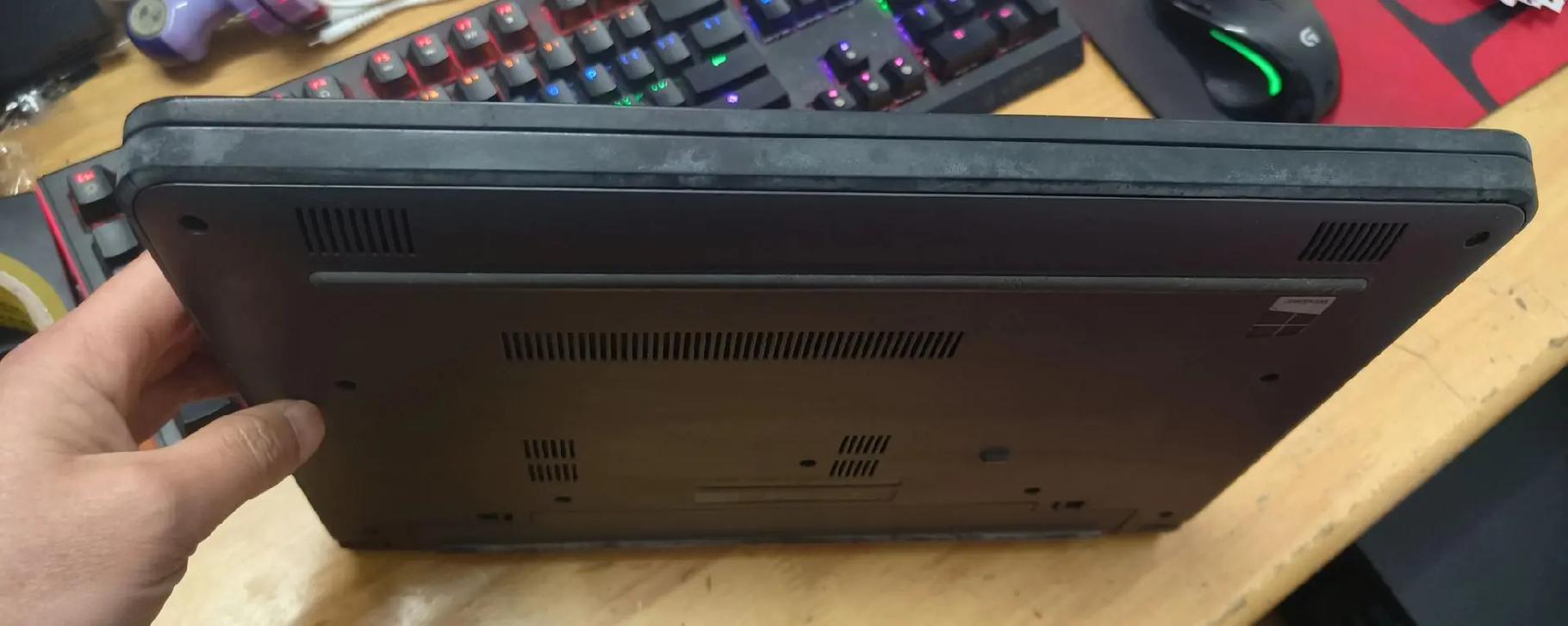 Monitor power setup and cables