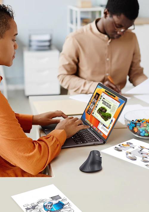 Tech gadget mouse connectivity