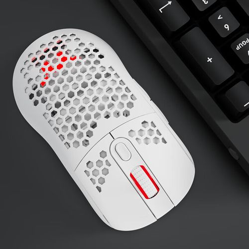Ergonomic gaming mouse symmetric design