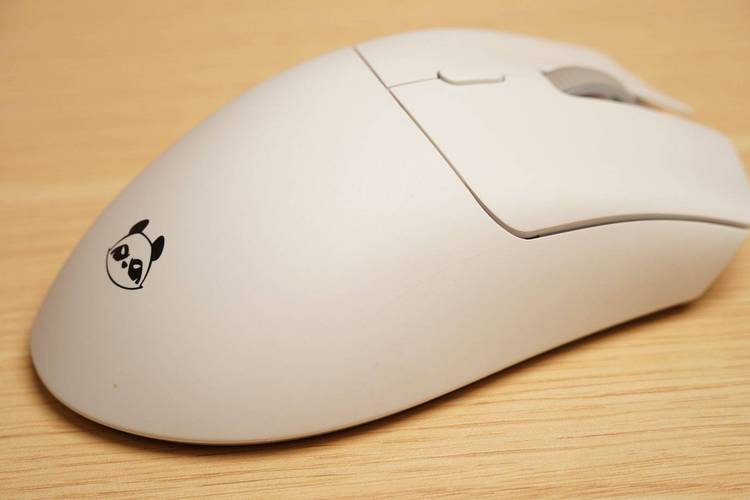 USB无线鼠标接收器细节