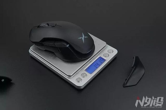 Gaming peripherals with low heat design