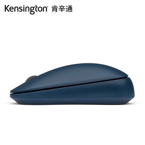 办公桌面上的专业鼠标