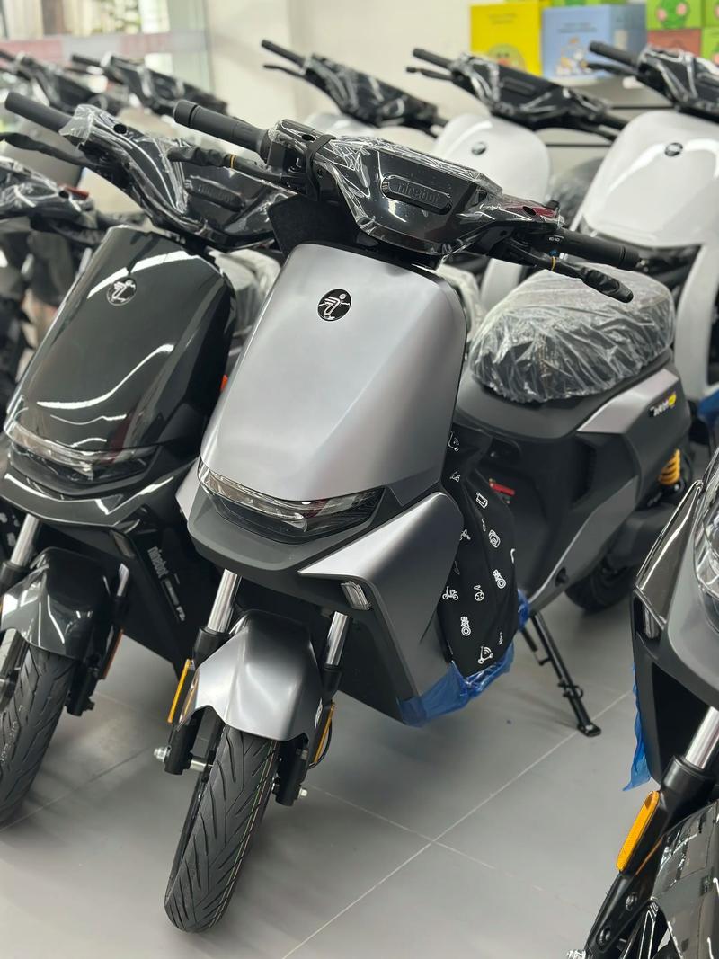 Affordable black mouse setup