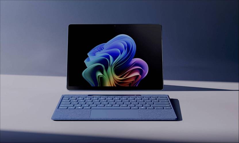 Professional workspace mouse setup