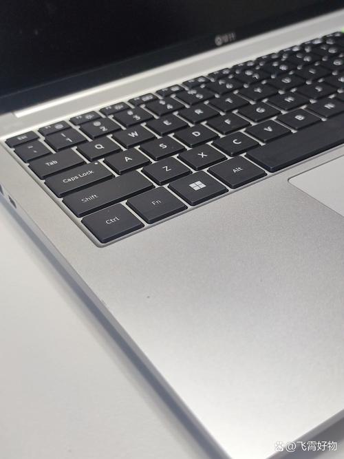 电脑桌面鼠标操作表现