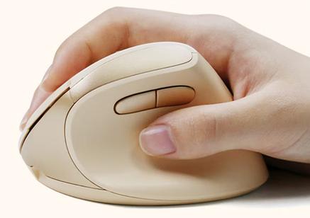 Mouse charging with low power consumption