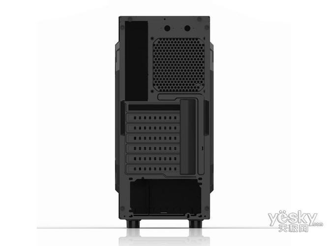Computer case with efficient airflow and cooling setup