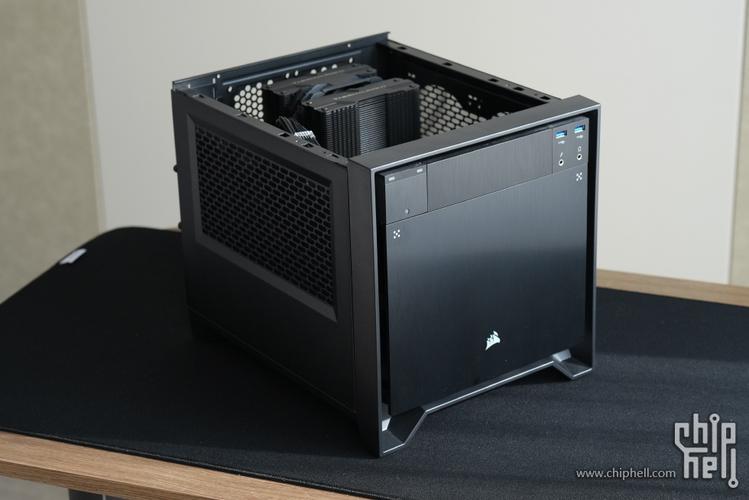 海盗船 Obsidian 250D：经典 Mini-ITX 机箱深度评测 - 兼容性与散热兼得