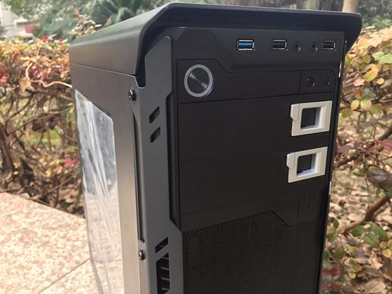 PC fans and radiator for cooling system