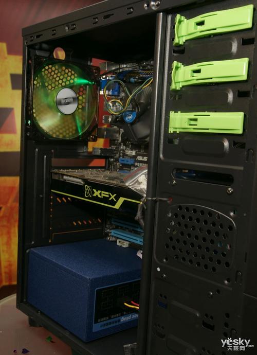 先马领军：159元入门游戏机箱，400mm显卡兼容+侧透设计深度评测