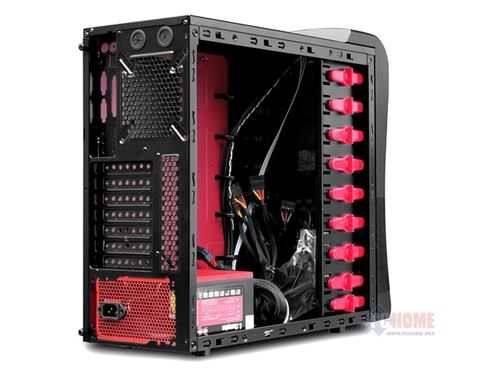 PC case interior showing drive bays and cable management