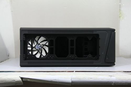 电脑水冷散热系统