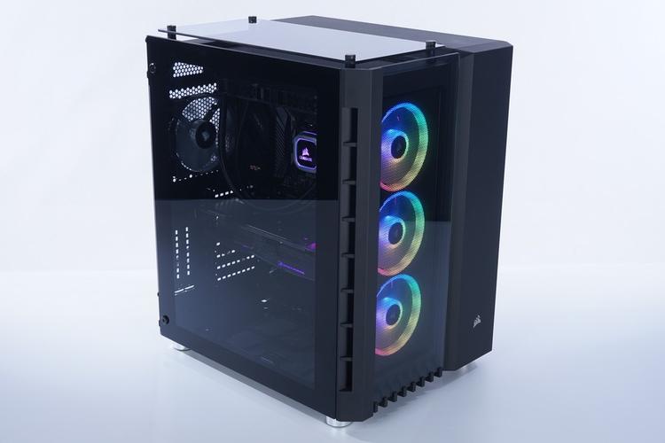 海盗船Crystal 680x RGB深度评测：双仓结构与极致灯效的完美融合