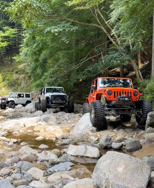 机箱内部硬件安装空间