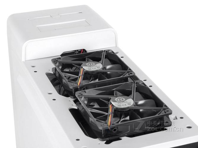 机箱内部理线效果