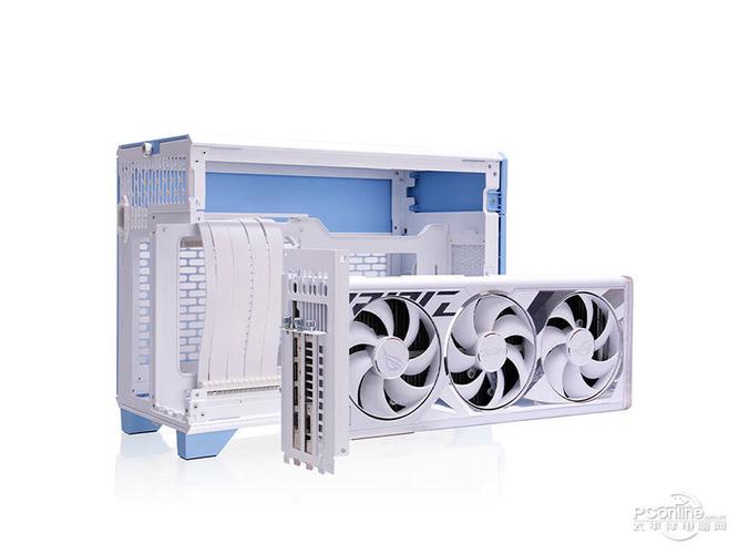 Tt TR100 桌面装机效果