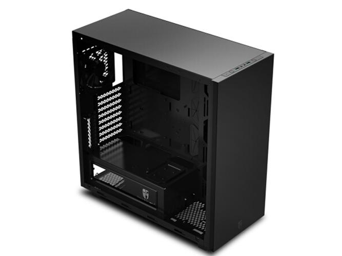 机箱内部硬件安装空间