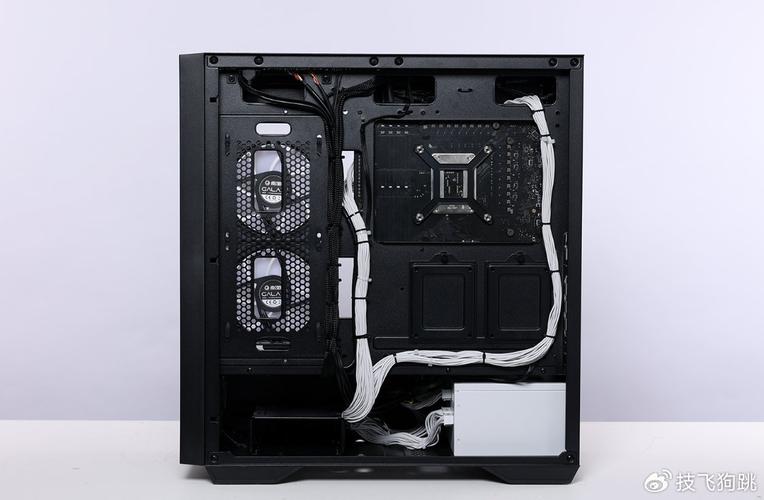 机箱散热风扇与水冷排