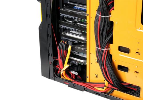 硬核电竞堡垒:超频三纵横机箱深度评测