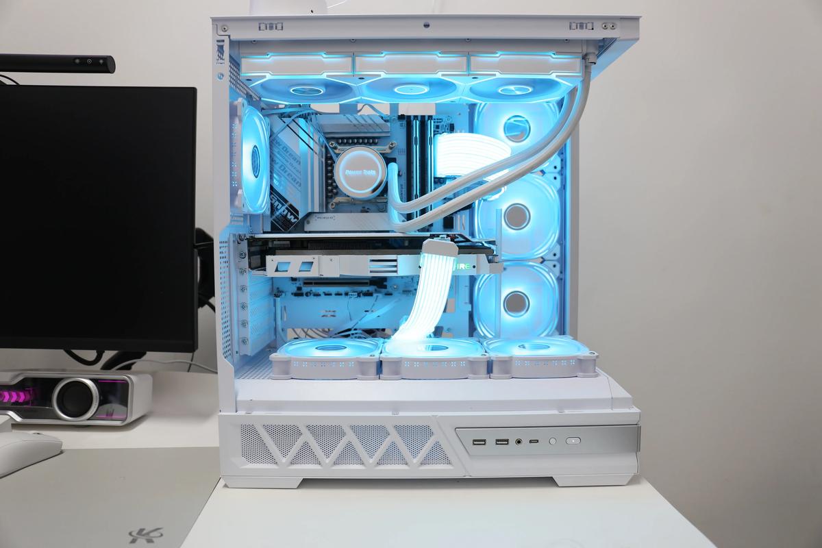 百元级海景房新选择：积至SE全景房机箱深度评测