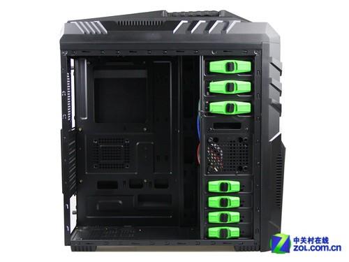 机箱内部硬件安装空间