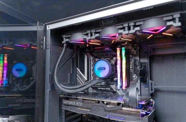 机箱内部硬件安装空间