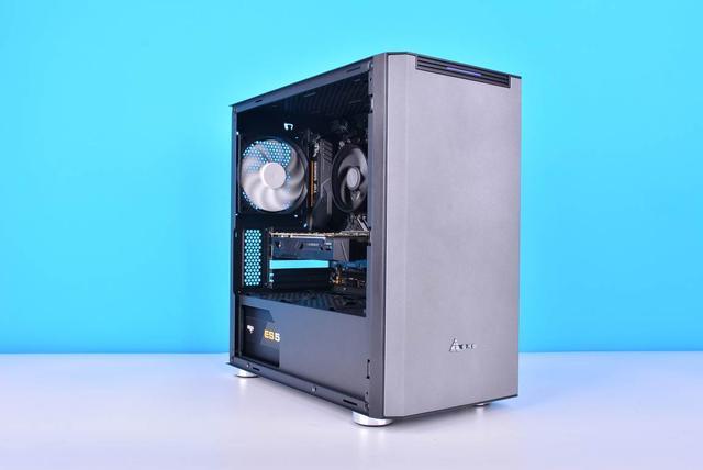 机箱散热风道与水冷安装