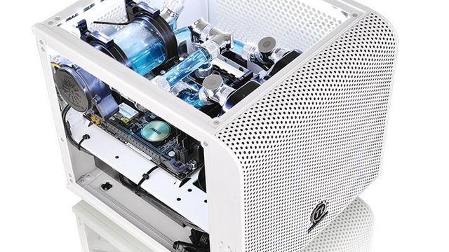 机箱内部硬件布局