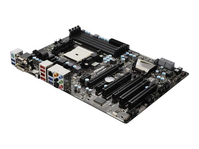 主板核心芯片与插槽