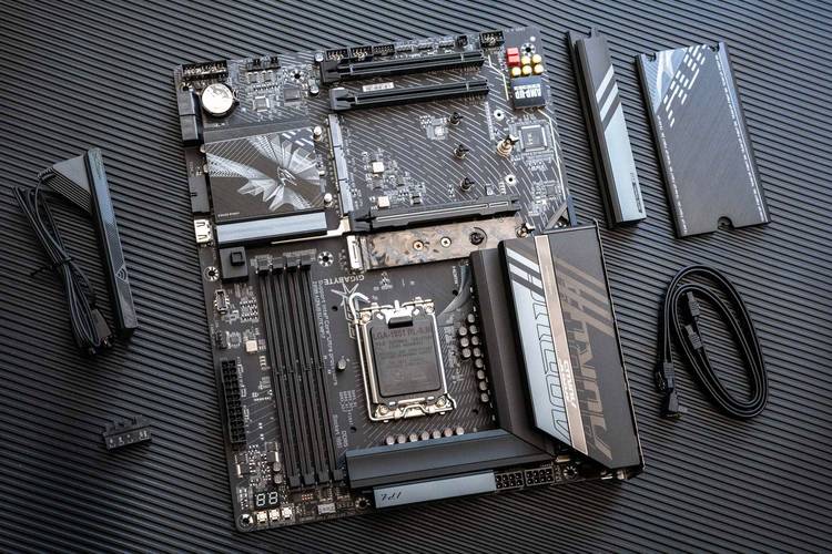 主板散热系统展示