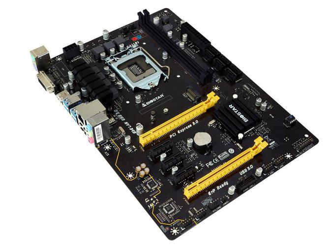 主板核心芯片与扩展插槽