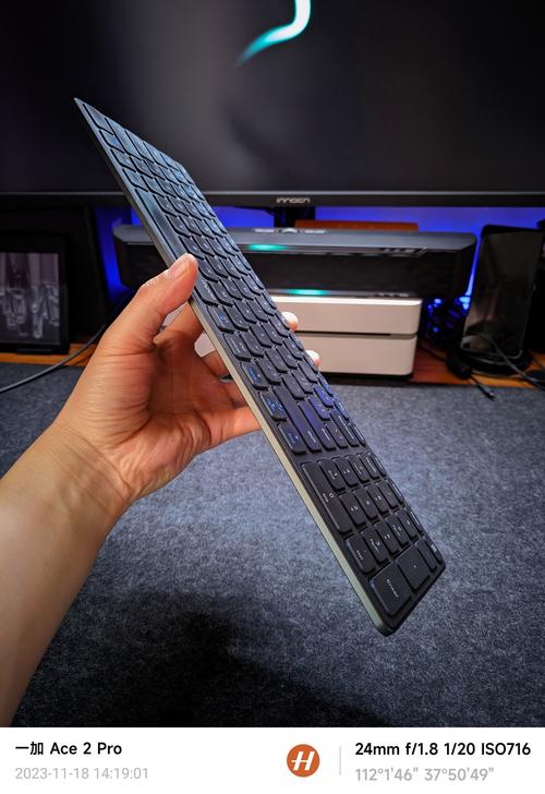 极致轻薄的办公利器:雷柏E6080蓝牙刀锋键盘深度评测