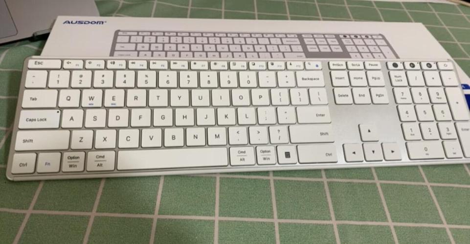 键盘性能测试与使用体验