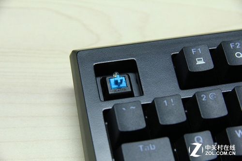 黑爵AK48机械键盘深度评测：经典青轴与刀锋设计的碰撞