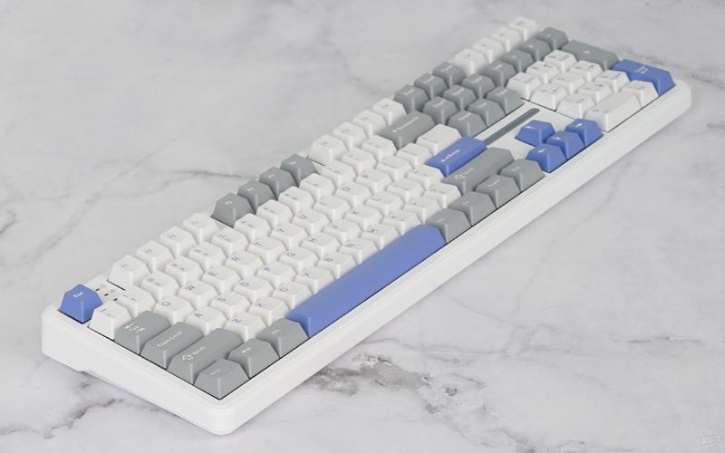 机械键盘轴体与PCB细节