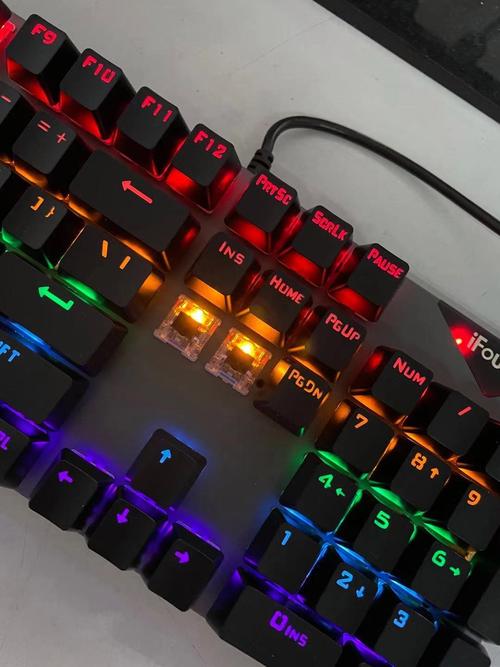 机械键盘轴体特写