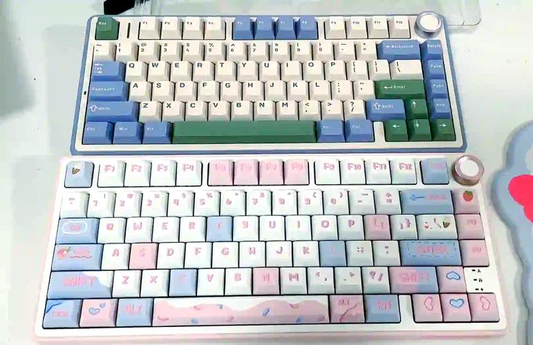 键盘供电与连接