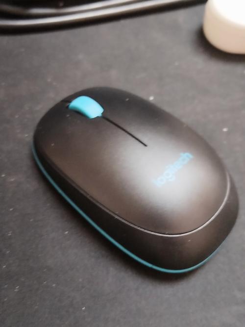 办公桌面与鼠标选购