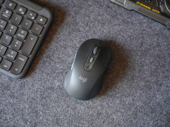 小巧精悍:MK高品质迷你鼠标深度评测,办公桌面的极简利器